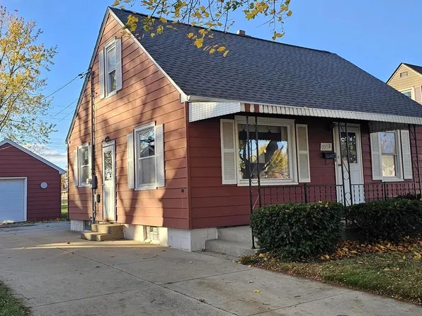 7958 29th AVENUE, Kenosha, WI 53143