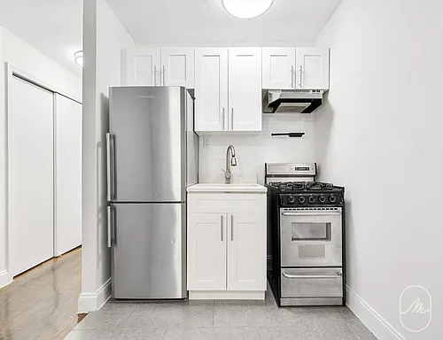 456 W 22nd St #1B Photo 1 456 W 22nd St #1B Photo 1