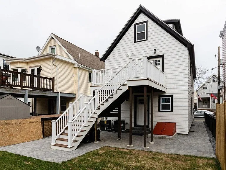 70 Moreland St #1 — Photo 10