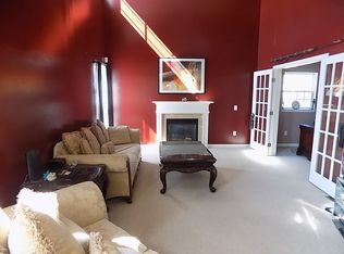 82 Kinglet Dr, West Henrietta, NY 14586