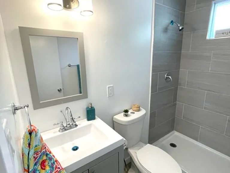 1518 El Sereno Ave — Photo 13