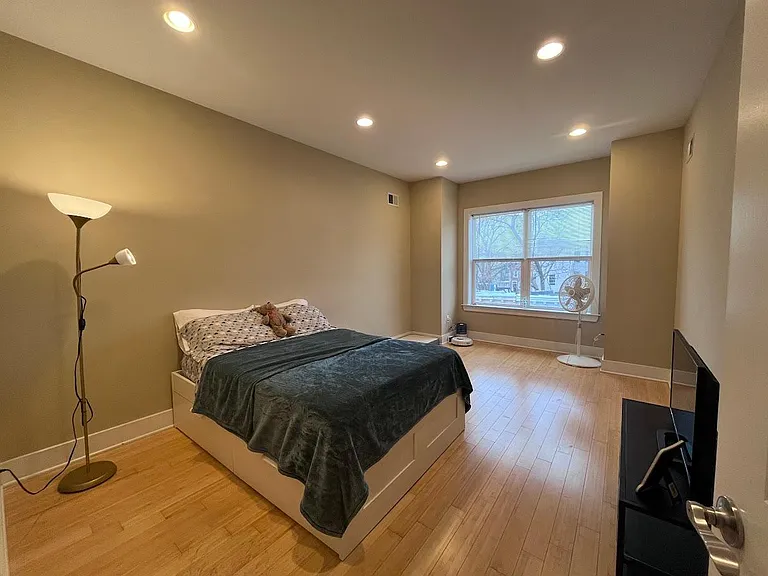 321 N Wiota St — Photo 6