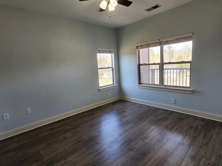 4021 Blackstone Dr #200 — Photo 14