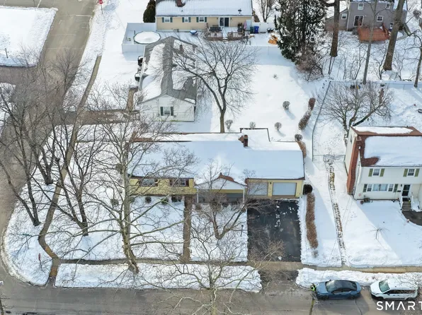 183 Burbank Avenue, Stratford, CT 06614