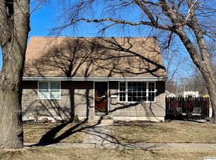 844 9th St NE, Mason City, IA 50401