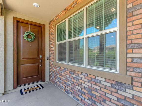 3rd image of 1219 E Weatherby Way