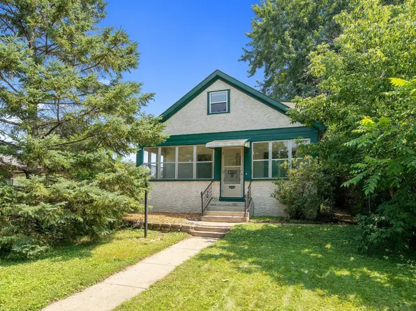 4055 7th St NE, Columbia Heights, MN 55421