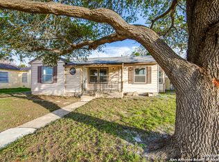 419 N Audubon Dr, San Antonio, TX 78212