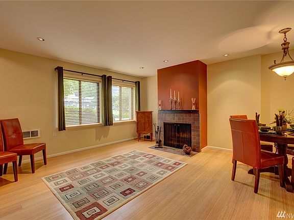 5th image of 17050 Northup Way APT 33