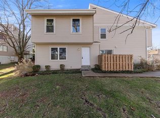 4 Jakes Ct, O'Fallon, MO 63366