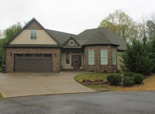 230 Hoozer Dr, Duncan, SC 29334