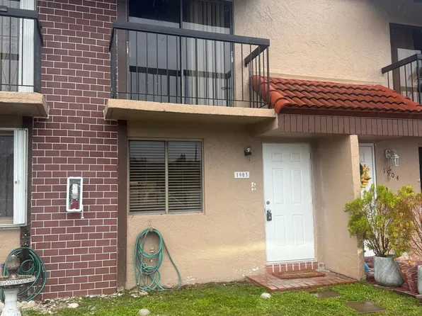 1819 SW 107th Ave APT 1903, Miami, FL 33165
