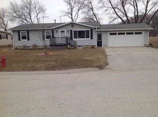 1022 Triangle Dr, Shell Rock, IA 50670