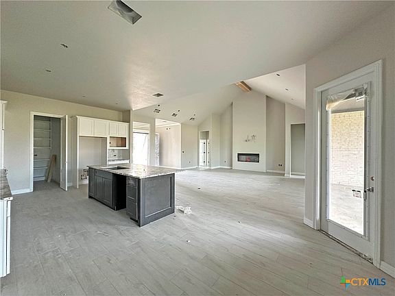 3rd image of 9104 Blackhawk Dr