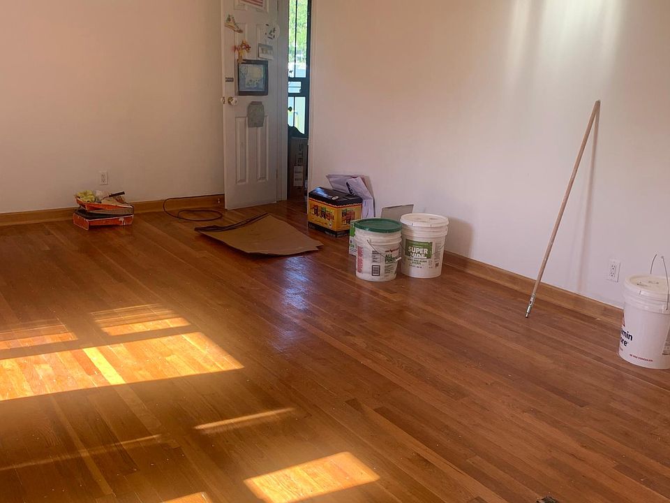 2nd image of 696 Frick St #1