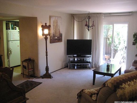 3rd image of 4949 S Eastridge Ln