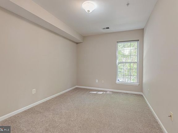 3rd image of 5963 Founders Hill Dr Unit 204