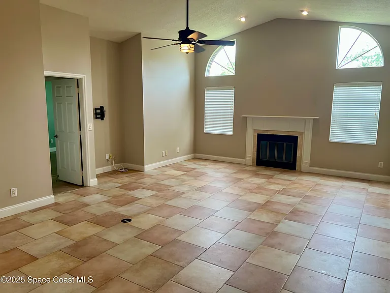 2372 Windham Dr — Photo 12