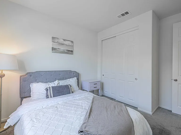 44149 Buckeye Ct — Photo 15