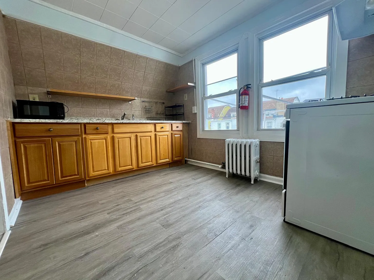 1 bed, 800 sqft, $1,700 — Photo 2