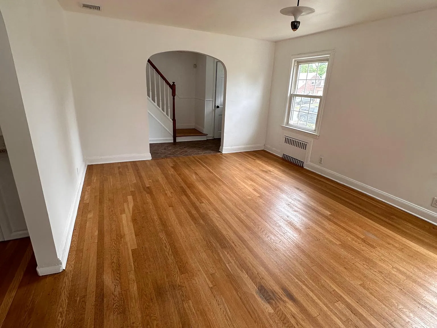 34 Edgewood Rd — Photo 3