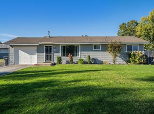 1033 Hemlock St, Prosser, WA 99350