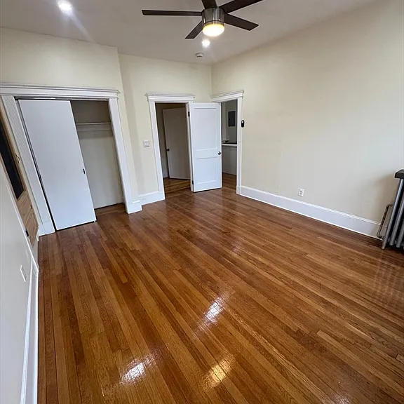 94 Hutchings St #3 — Photo 8