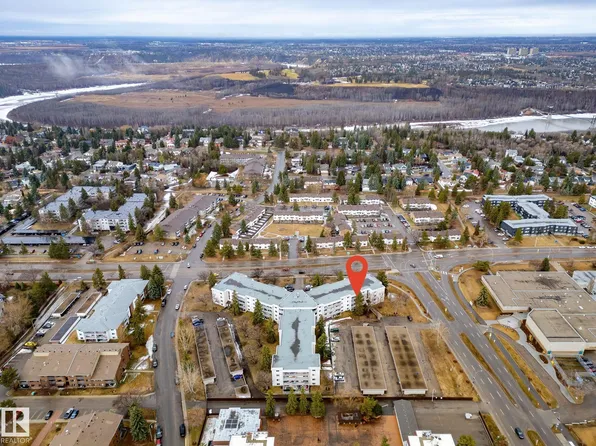 5125 Riverbend Rd NW #106, Edmonton, AB T6H 5K5