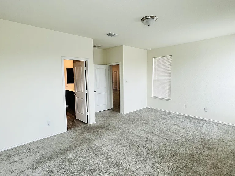 6229 Mantalcino Dr — Photo 17