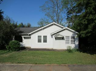 101 Webster St, Slater, SC 29683