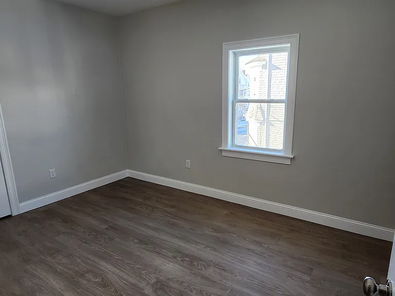 322 Brownell St #1W — Photo 9