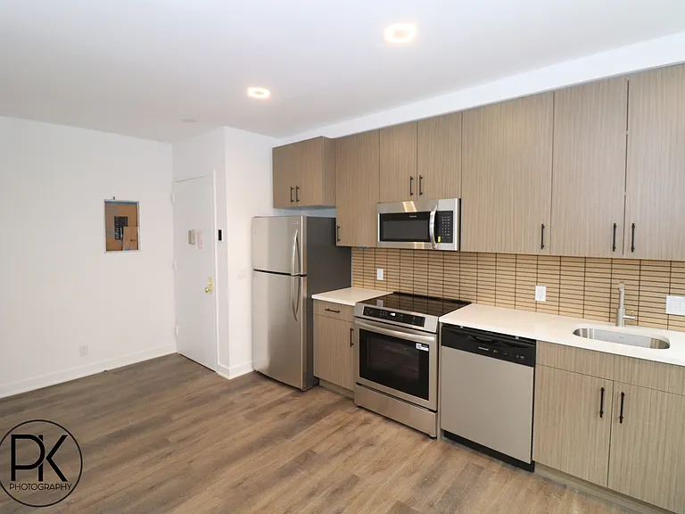 60-31 56th Rd #B1 — Photo 6
