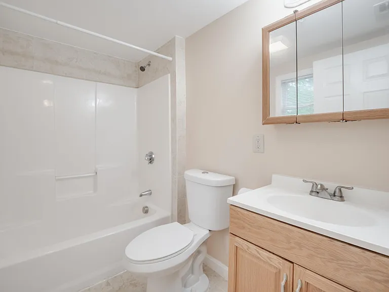 148 Brook Rd #2 — Photo 11