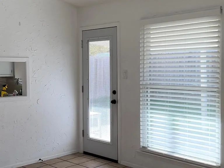 500 S Bentwood Dr — Photo 11