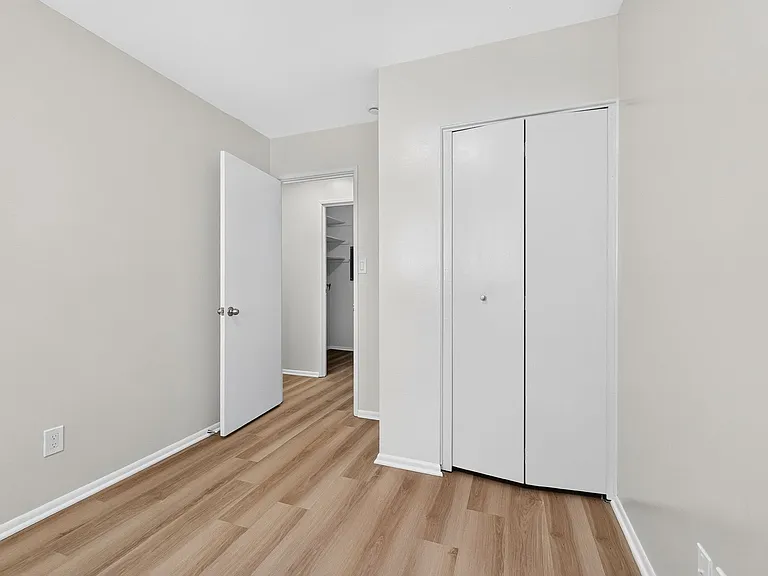 5168 Mapleridge Dr — Photo 15