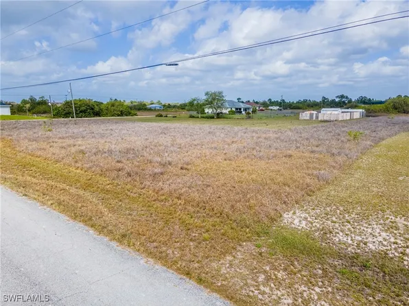 4405 E 15th St, Lehigh Acres, FL 33972