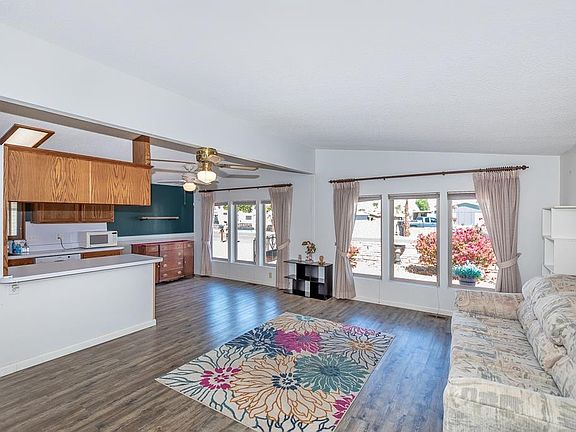 3rd image of 13655 E 46th St
