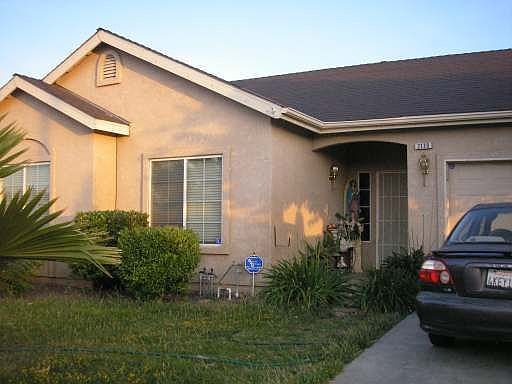 2nd image of 2119 McKenzie St