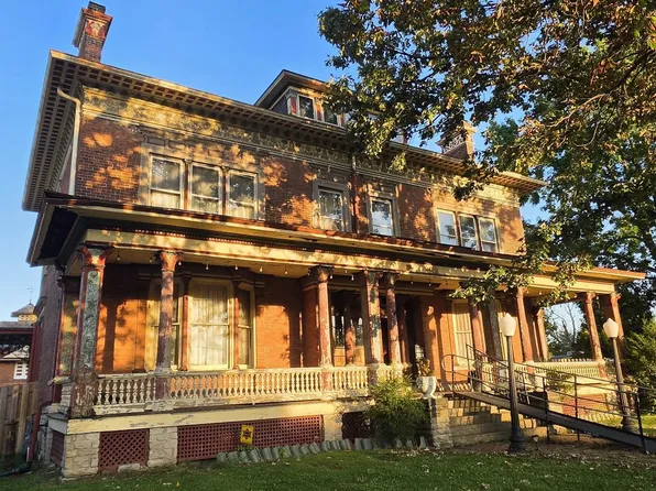 2256 Collingwood Blvd, Toledo, OH 43620