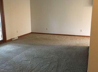 2550 E Moffett Ln, Bloomington, IN