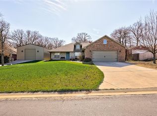 3808 Prairie Falcon Point, Edmond, OK 73034