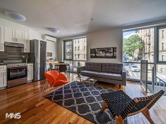 4th image of 362 W 127th St APT 2C