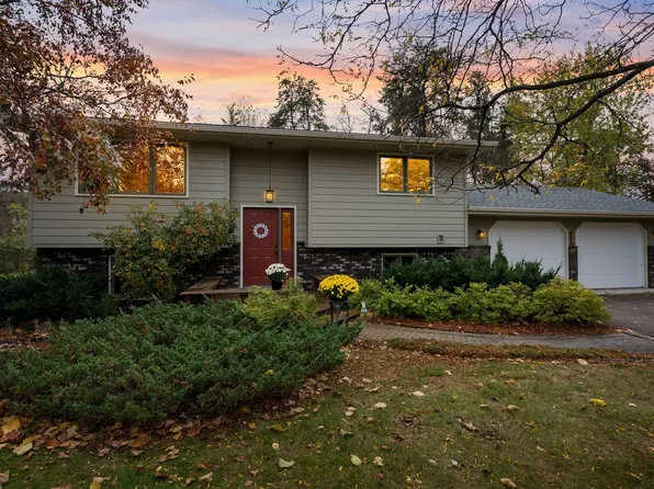 479 Locust Ln, Taylors Falls, MN 55084