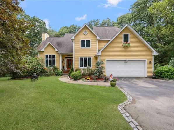 5 Woodmansee Ct, Richmond, RI 02892
