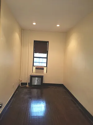 Rented by United Realty Equities | media 3