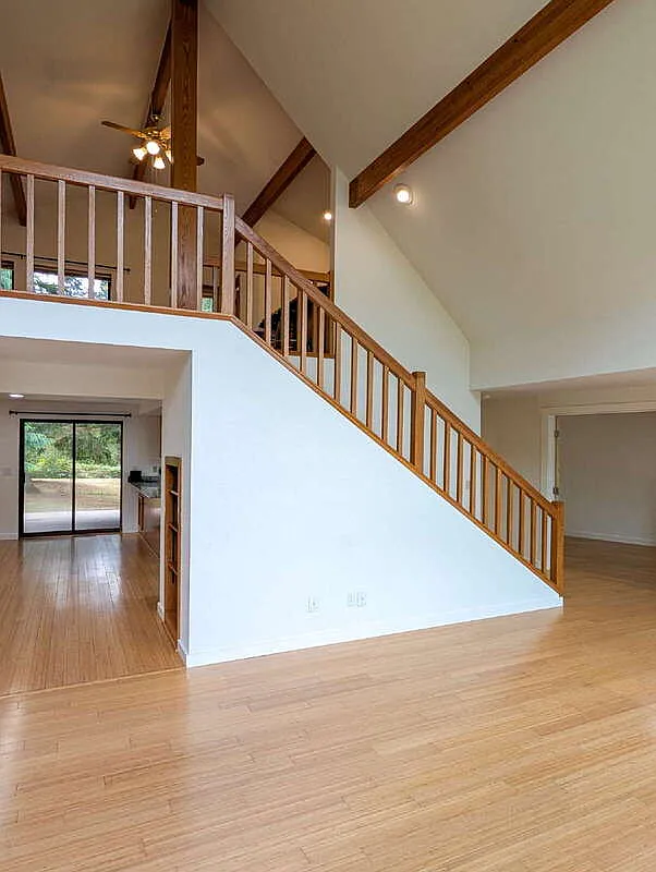 3 bed, 3.5 bath, 1982 sqft, $3,500 — Photo 2