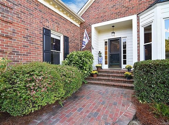 5th image of 1347 Weymouth Ln