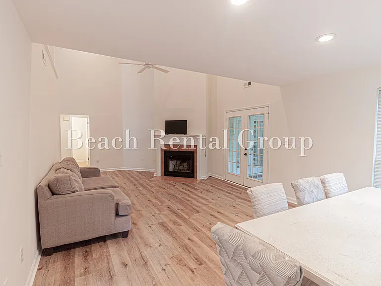 1813 Windmere Way — Photo 7
