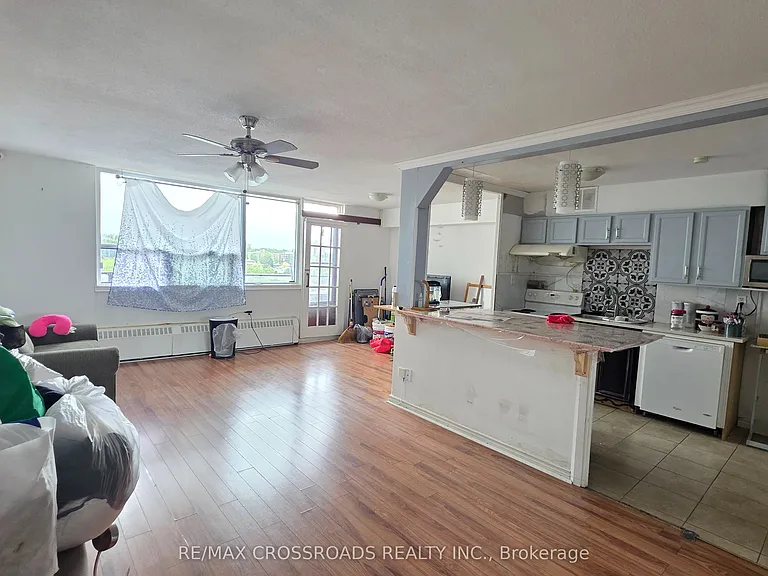 180 Markham Rd #921 — Photo 34