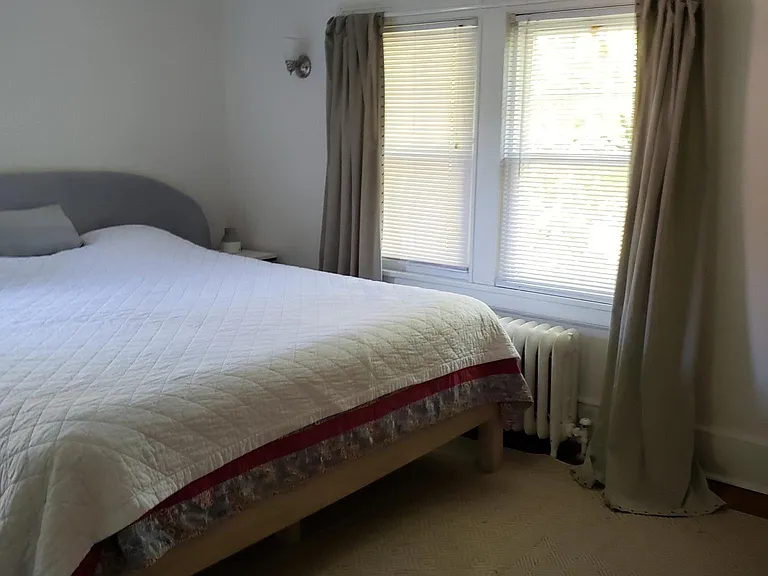 15 Roosevelt Ave — Photo 11